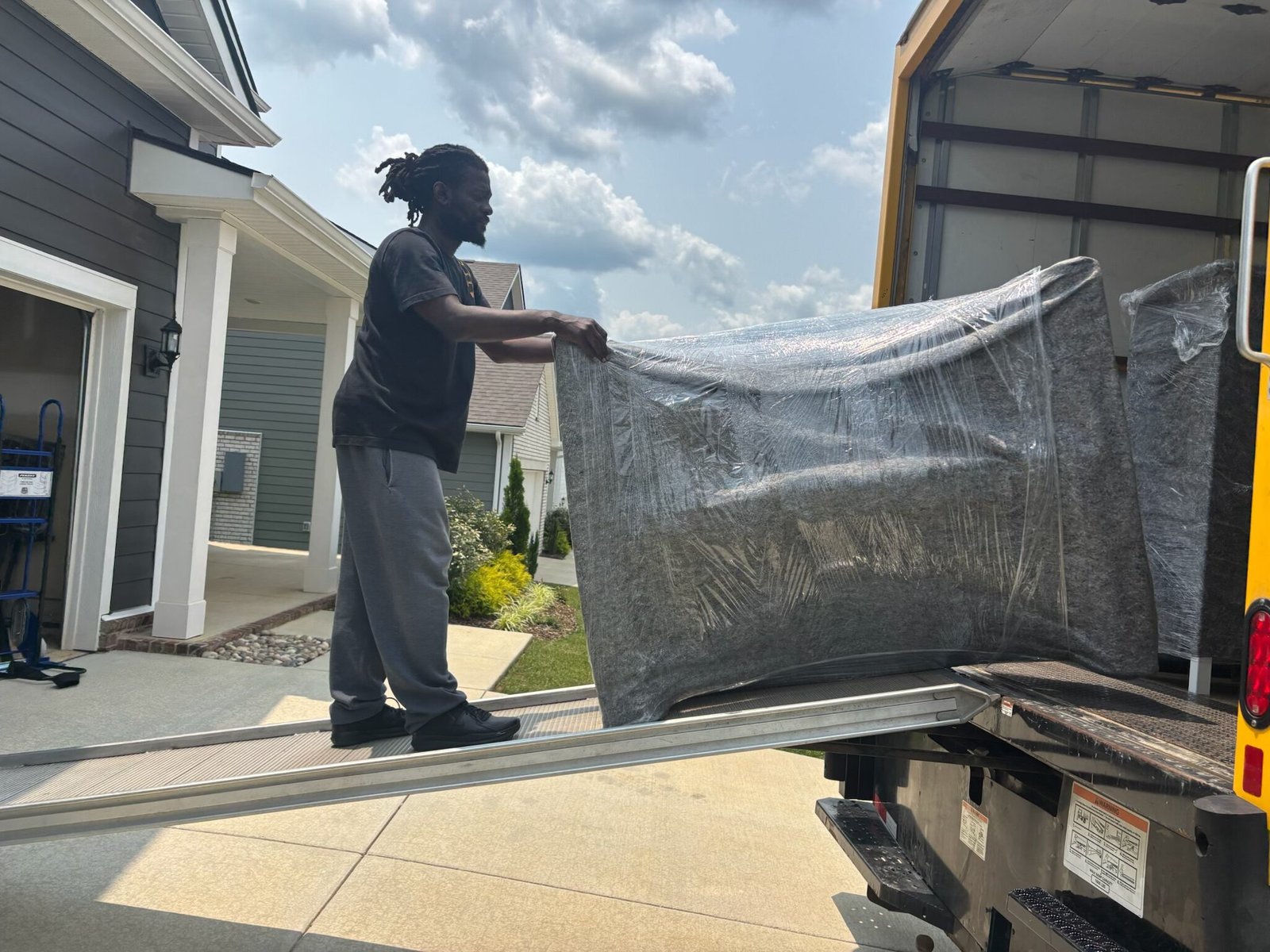 Commercial Moving Services Nashville TN — Office and Business Movers 2 Commercial Moving Services Nashville TN — Office and Business Movers