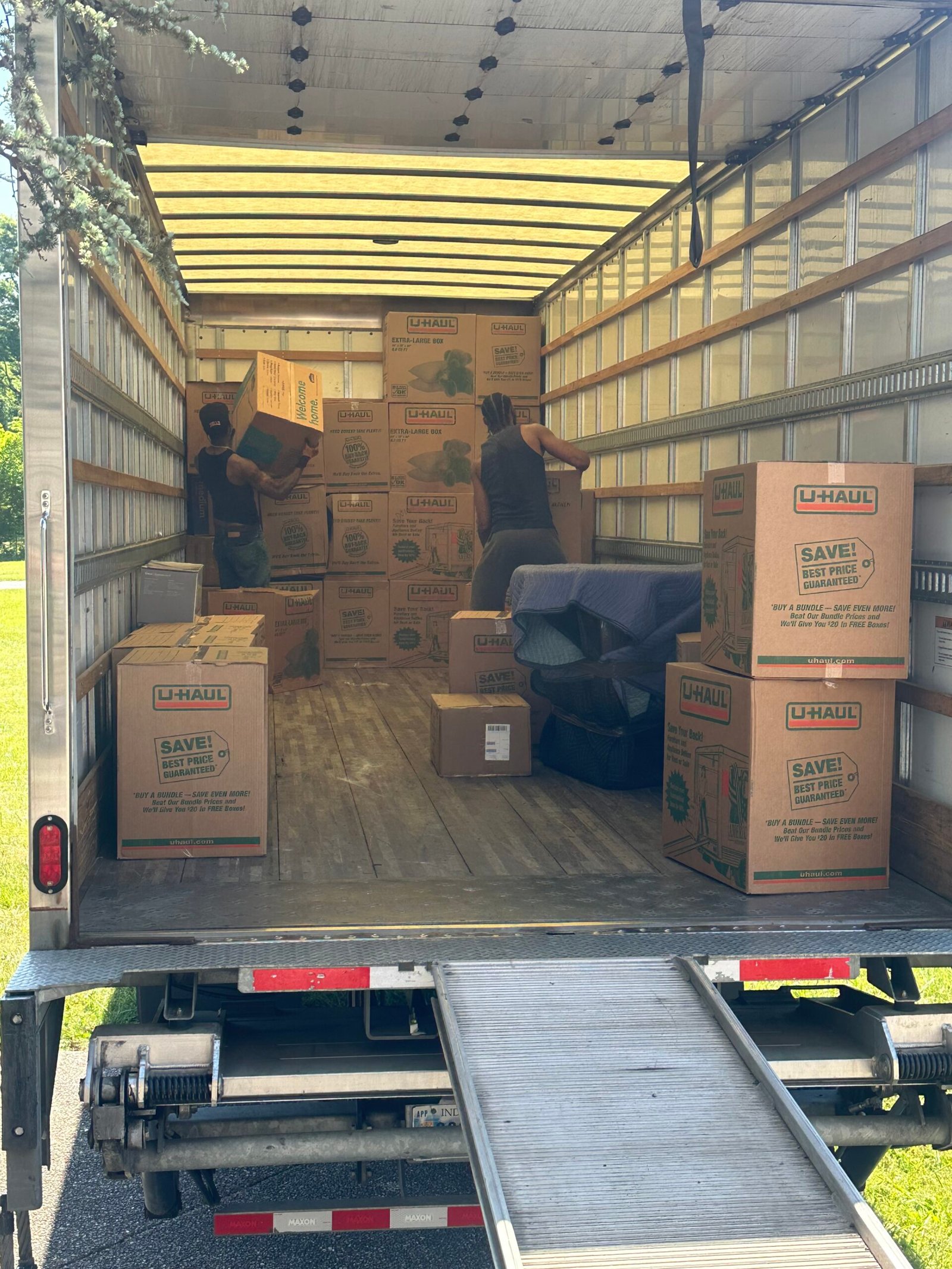 Movers in Spring Hill, TN 1 Professional movers serving Spring Hill, TN