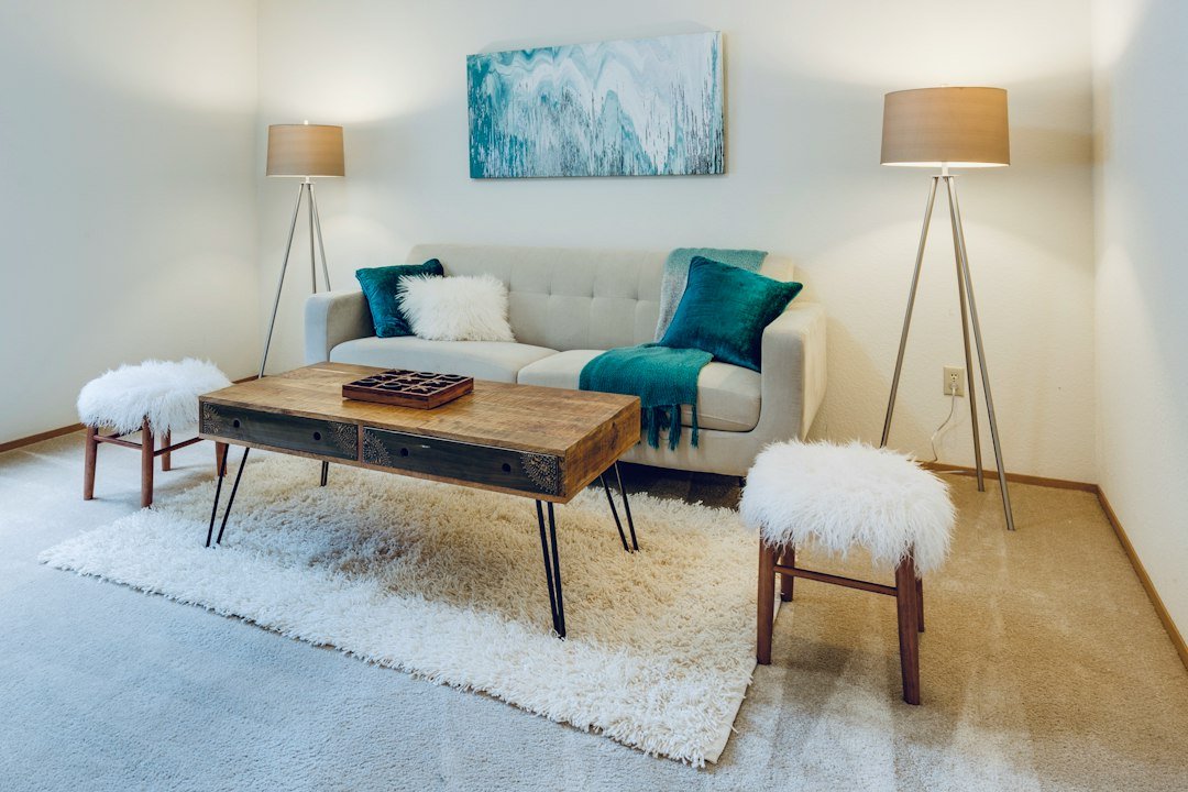 Ashland City Packing: Rugs and Floor-Plan Measurements 4 Area rug positioned between seating and a coffee table