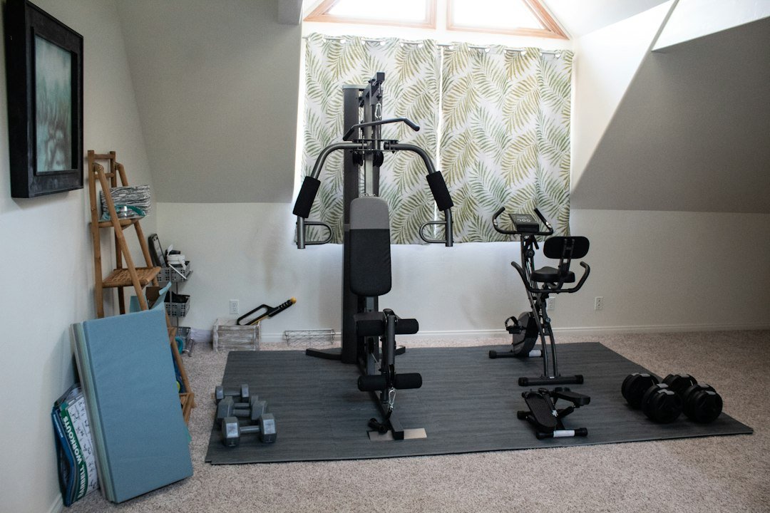 Nolensville Packing: Home Gym Preparation Questions 2 Nolensville Packing: Home Gym Preparation Questions - home gym with strength machine, exercise bike and free weights